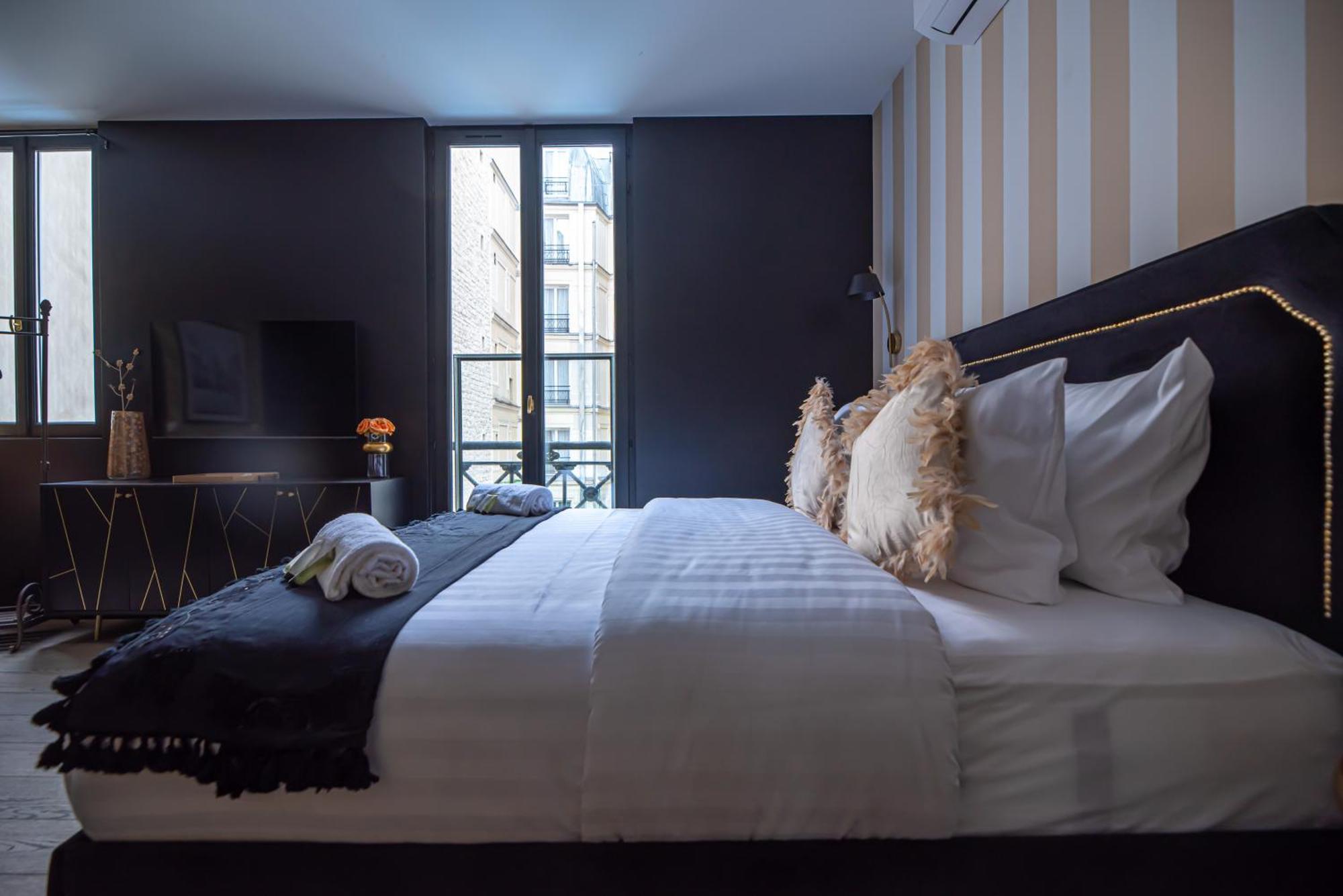 Monsieur Montmartre - Moulin Rouge Residence Paris Room photo
